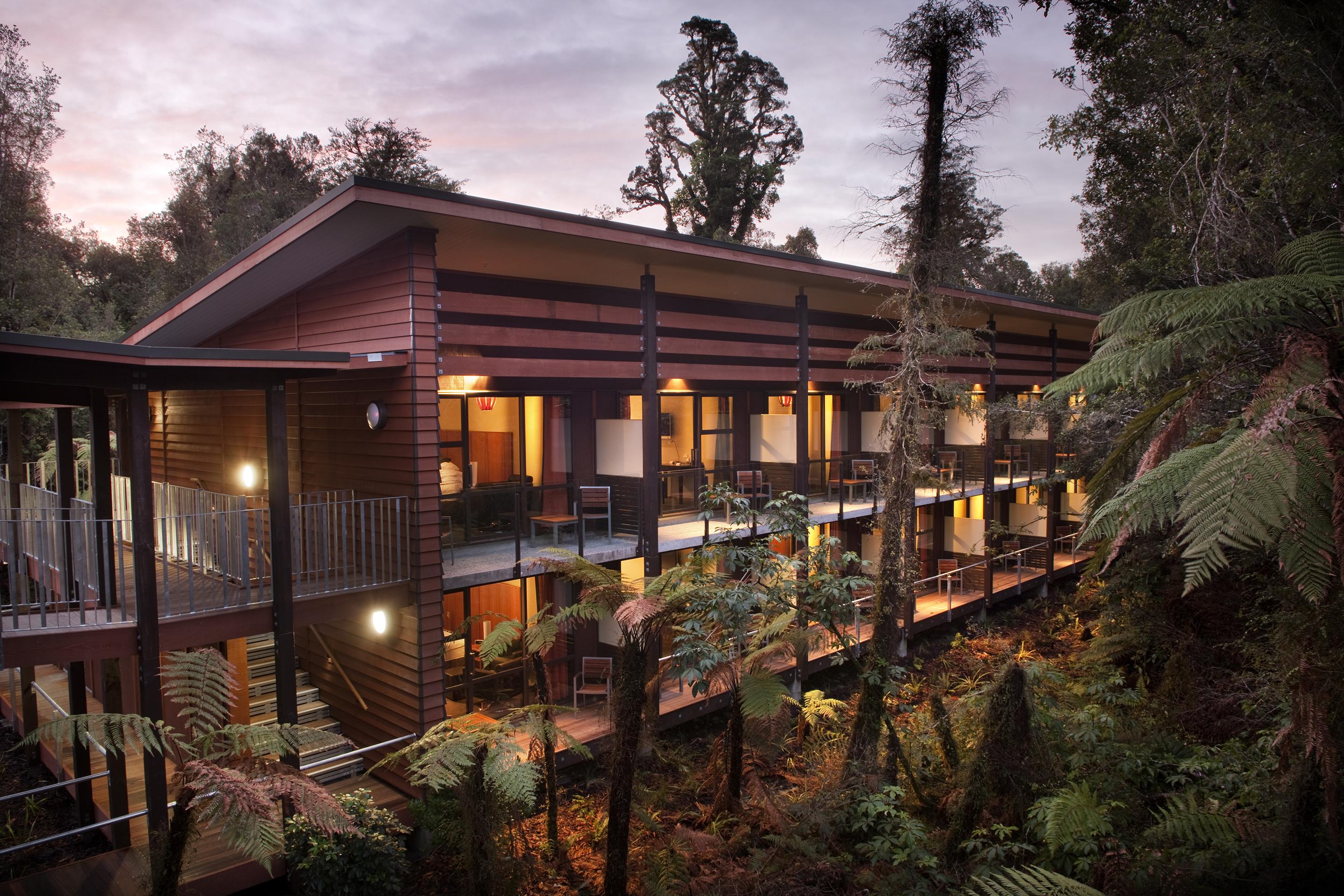 Legacy Te Waonui Hotel Франц Джоузеф Екстериор снимка