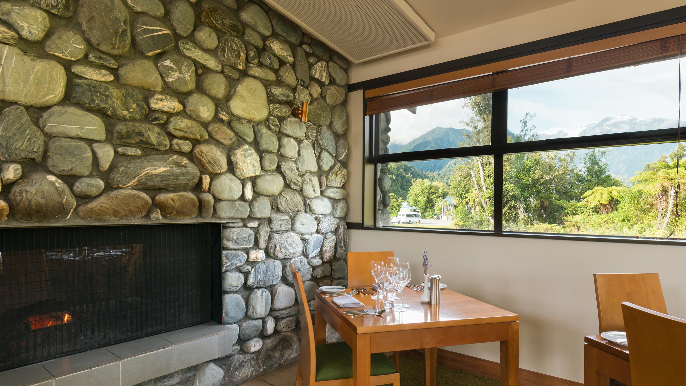 Legacy Te Waonui Hotel Франц Джоузеф Ресторант снимка