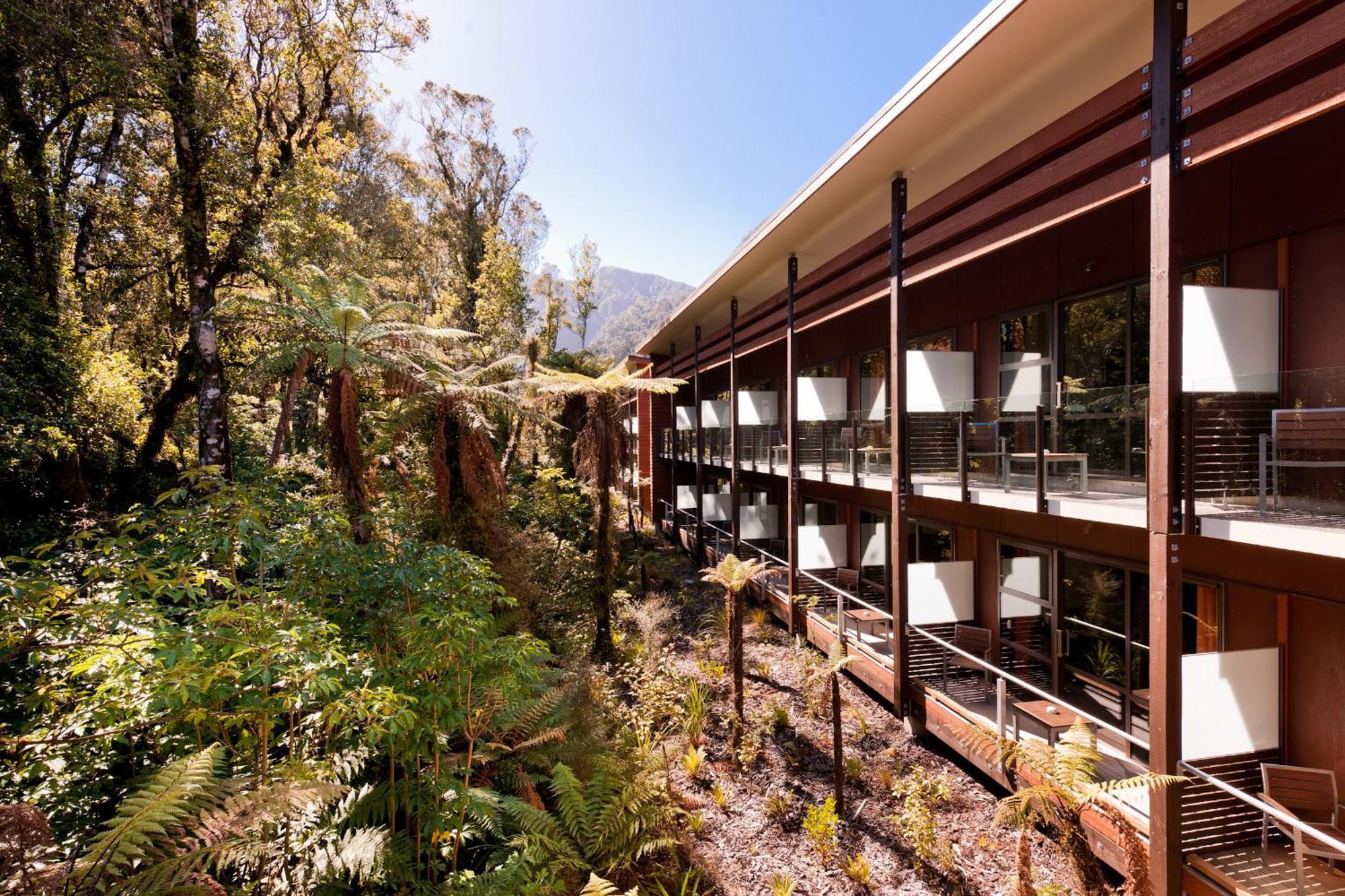 Legacy Te Waonui Hotel Франц Джоузеф Екстериор снимка